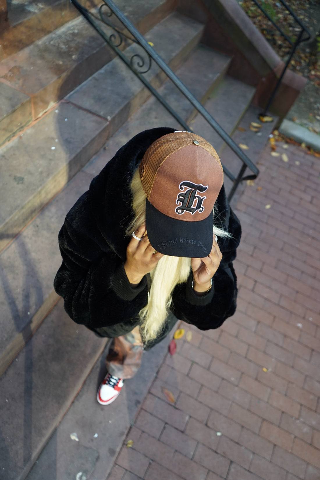 GRIZZLY BROWN TRUCKER HAT
